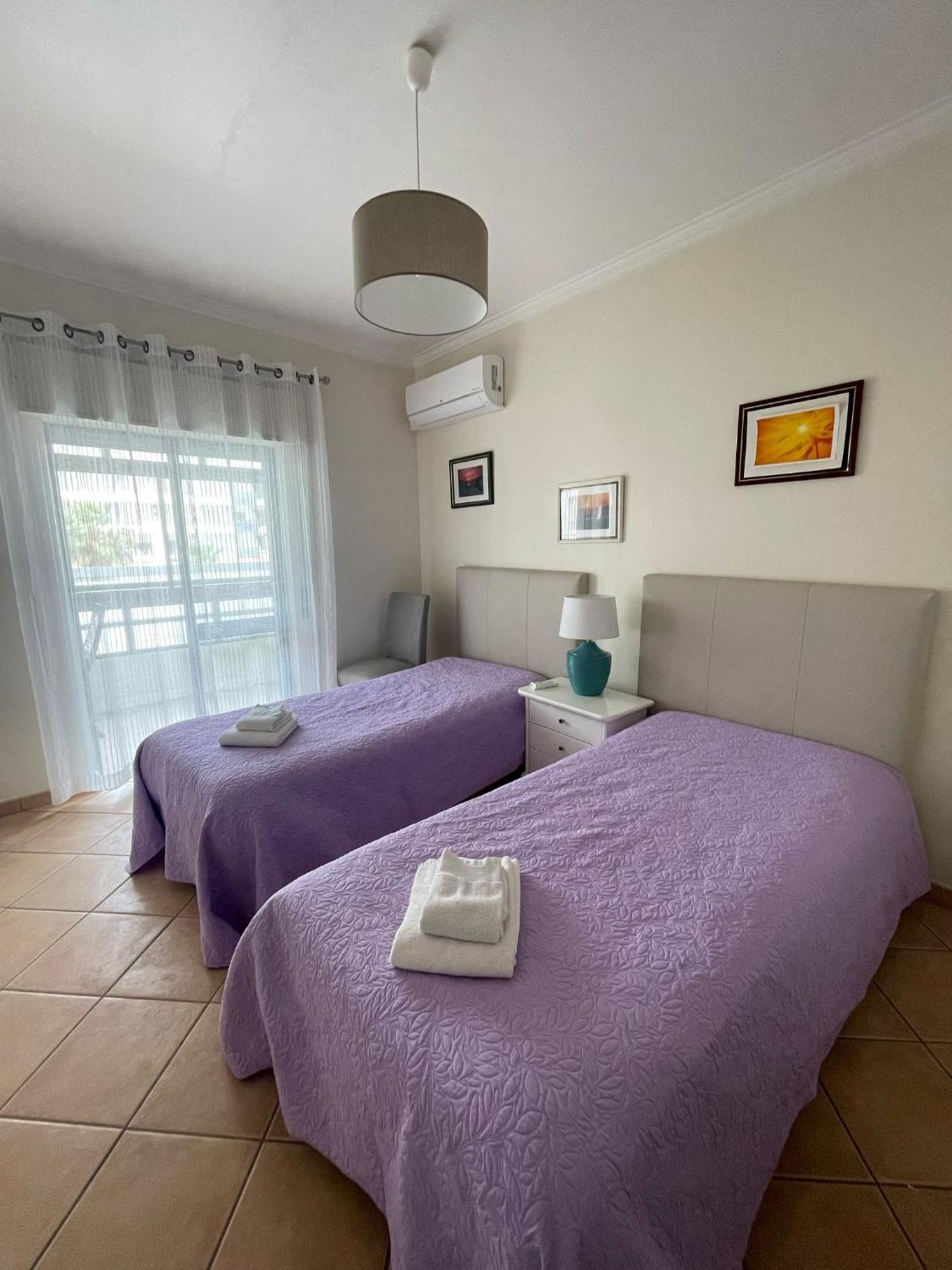 Apartamentos Carteia Quarteira Exteriör bild